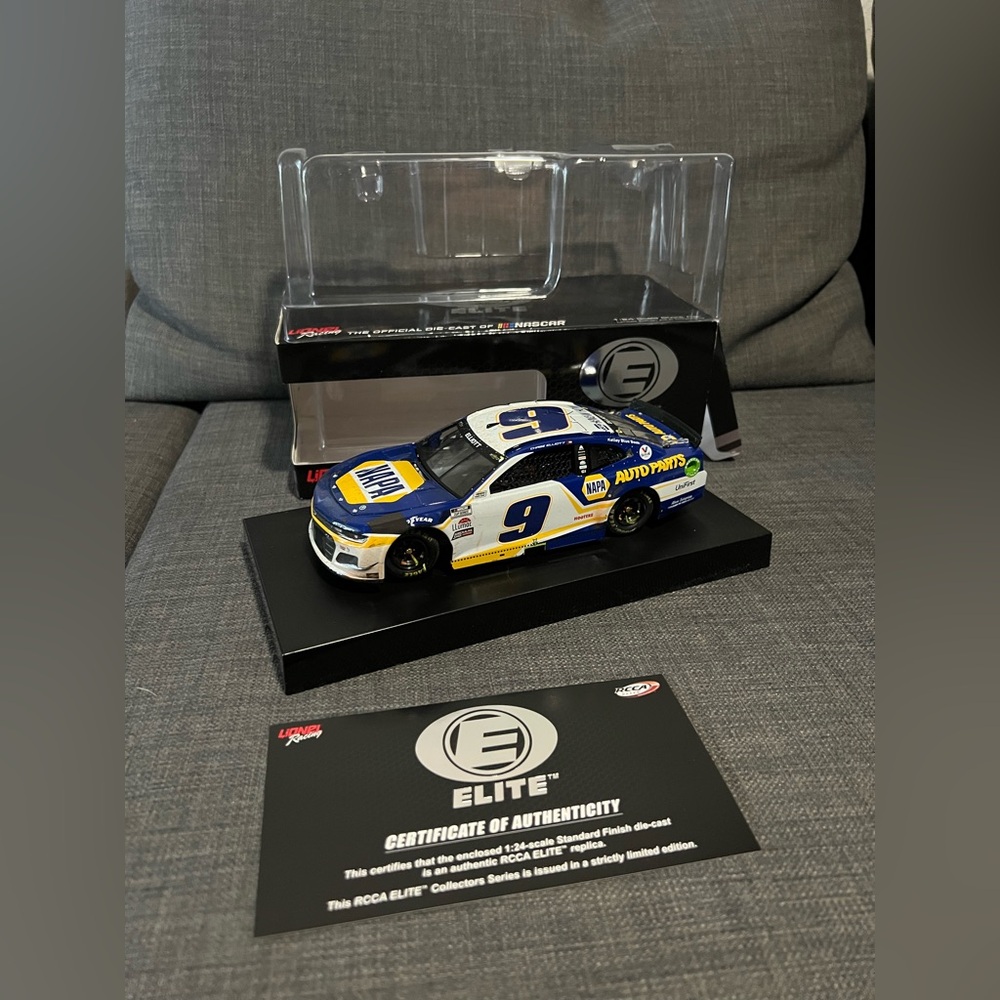 Chase Elliott raced Bristol Diecast